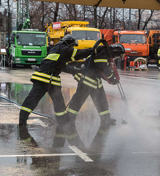 В «Лужниках» состоялись командно-штабные учения по гражданской обороне и демонстрация пожарного оборудования