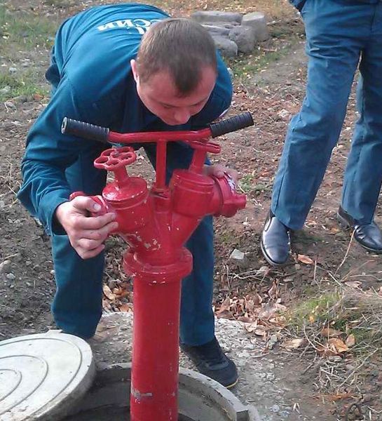 В Уфе проходит осенняя проверка пожарных гидрантов