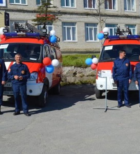 На Колыму поступило четыре новых пожарных автомобиля