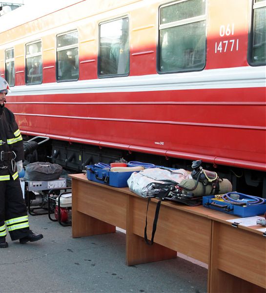 На Свердловской Железной Дороге пожарные поезда прошли проверку к началу пожароопасного периода.