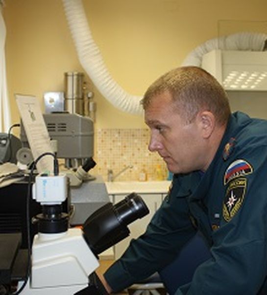 Эксперт новгородской пожарной лаборатории стал лучшим по профессии на Всероссийском фестивале