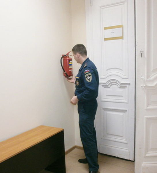 В Санкт-Петербурге проходят летние проверки пожарной безопасности школ