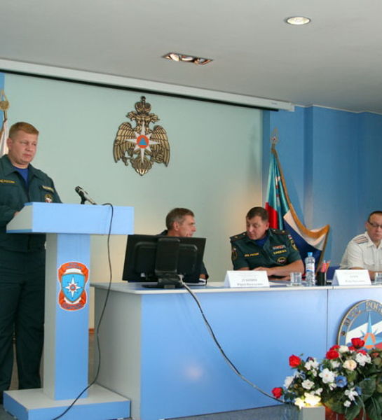 В ГУ МЧС России по Саратовской области состоялась встреча казаков и пожарных