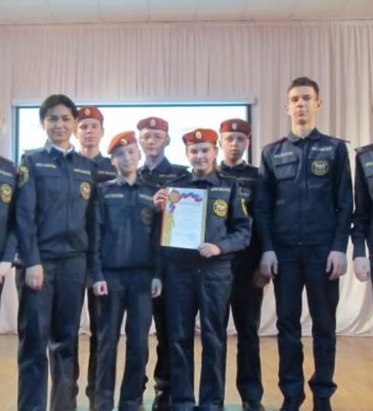 В Барнауле в школе №52 прошел конкурс агитбригад среди дружин юных пожарных «Мы – за пожарную безопасность!»