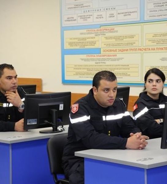Тунисские пожарные посетили Академию Государственной противопожарной службы МЧС России