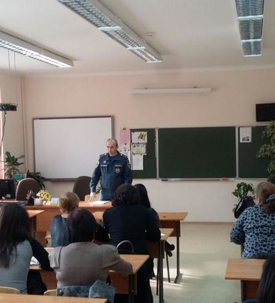 Для учителей Северной Осетии пожарные провели семинары по пожарной безопасности