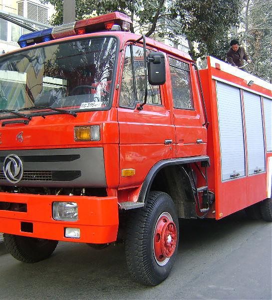 Власти индийского города решили установить навигационное оборудование на пожарные машины