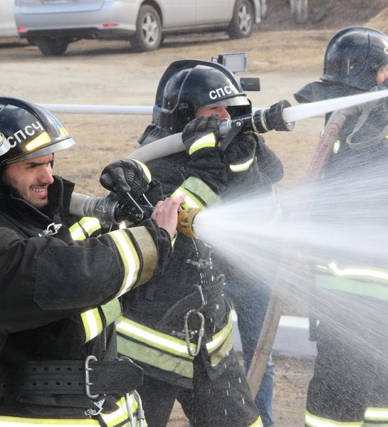 Футболисты «СКА-Хабаровск» на два часа стали пожарными 
