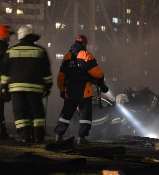 Недалеко от Уральского завода гражданской авиации произошел пожар