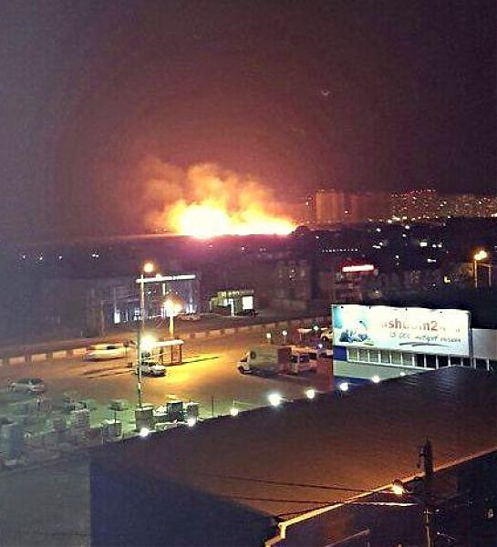 В западной части Ростова замечен огромный пожар