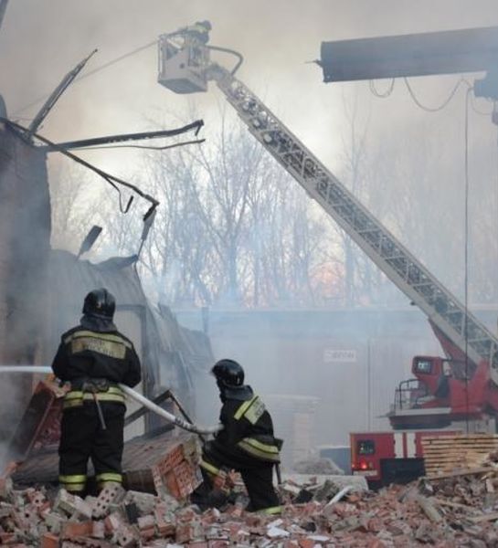 В Челябинске ликвидирован крупный пожар в промзоне