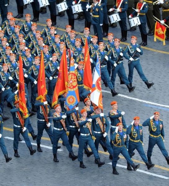 24 июня выпускники Академии ГПС МЧС России получат дипломы на Красной площади в Москве