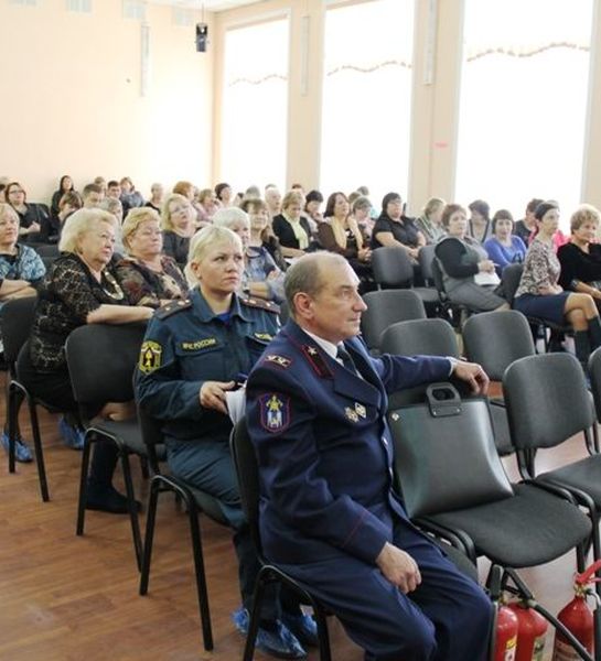 Южно-Сахалинска состоялся семинар для руководителей школ и детских садов