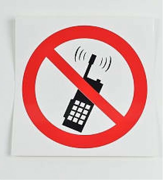 Знак 'Запрещается пользоваться мобильным телефоном' (ГОСТ Р 12.4.026-2001) 200х200 мм