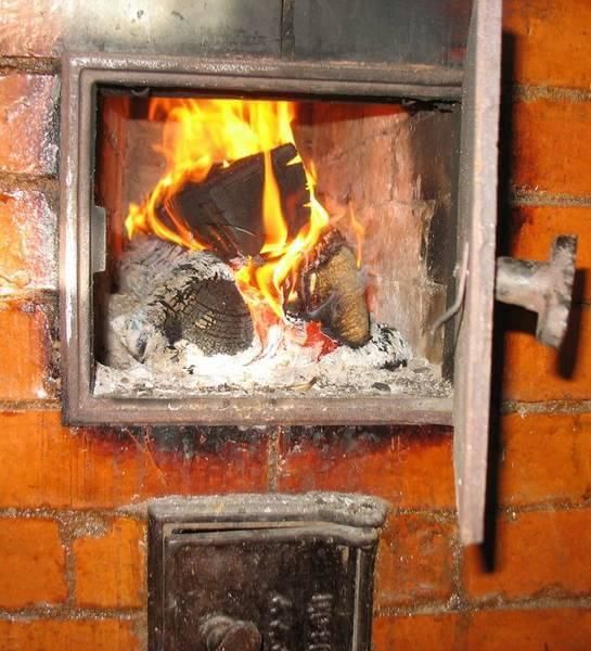 Пожарные рекомендуют перед холодами проверить печь и электрооборудование