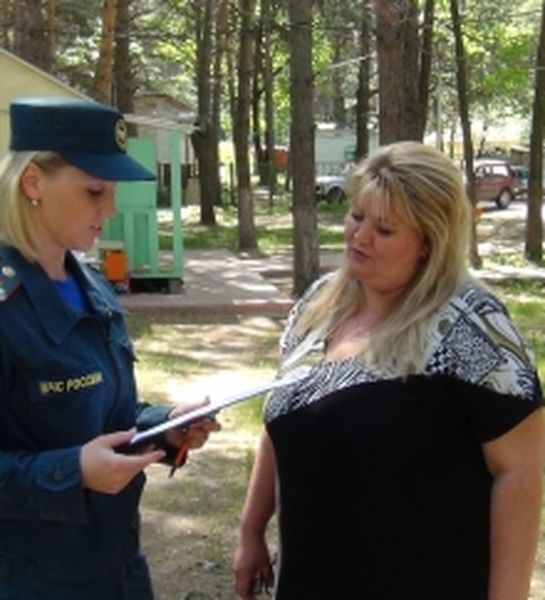 Ульяновские пожарные проверяют детские летние лагеря